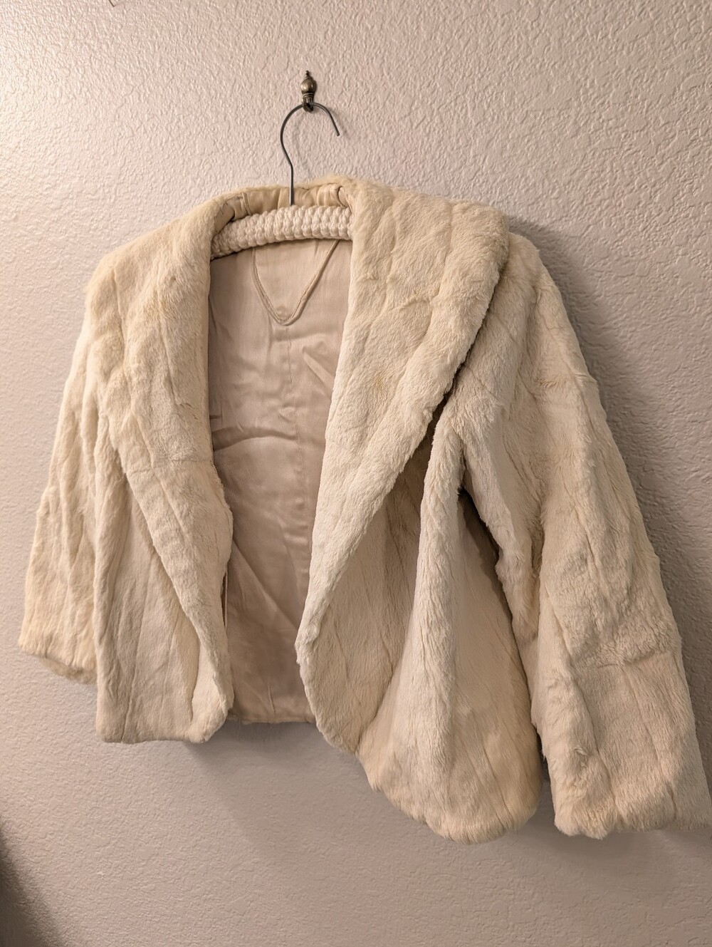Gorgeous Vintage Rabbit Fur Cropped Jacket Cream Off White Size XSmall/Small